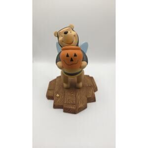 Disney Pooh & Friends Tricks and Treats for Someone Sweet, Halloween 4.5"
